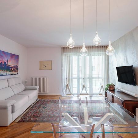 Bed&Dreams Con Jacuzzi Apartment Bergamo Exterior foto